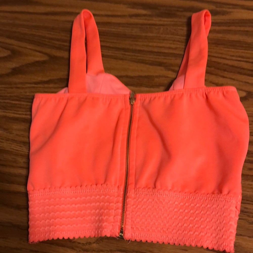 Top - Picture 2 of 2